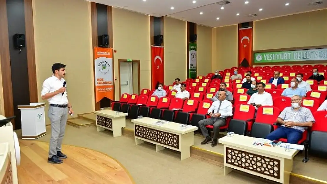 Yeşilyurt Belediyesi'nde Devlet Memurları Disiplin İç Yönetmeliği Bilgilendirme Toplantısı