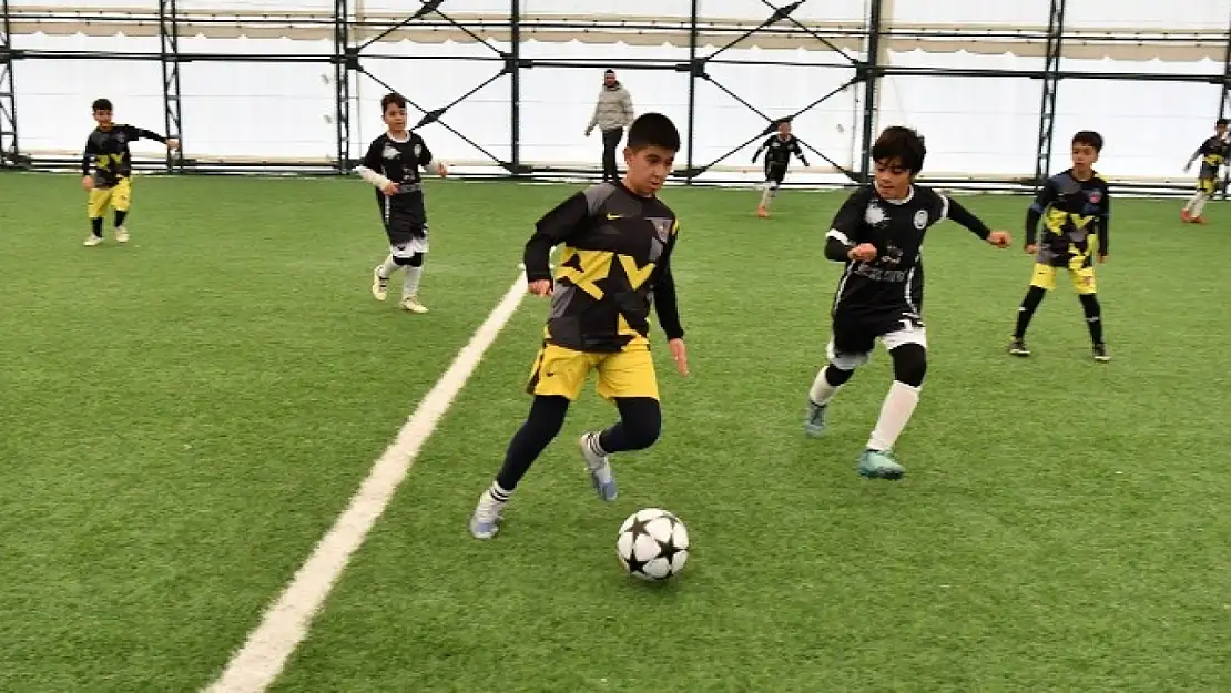 Yeşilyurt Belediyesi Ödüllü' Sömestir Futbol Turnuvası' Başladı