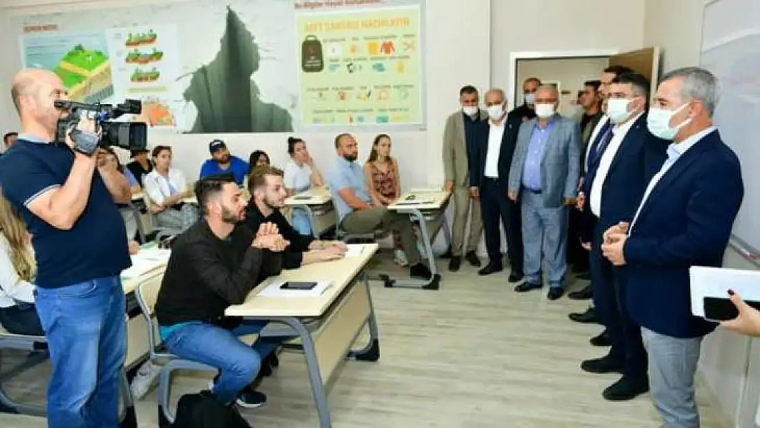 Yeşilyurt Belediyesinden Öğrencilere Deprem Bilinci ve Eğitim Programı