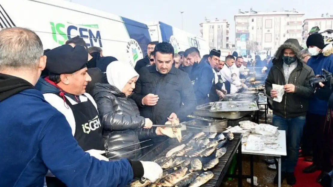 Yeşilyurt Belediyesinin 'Karda Doğa Yürüyüşü' Etkinliğine Yoğun İlgi