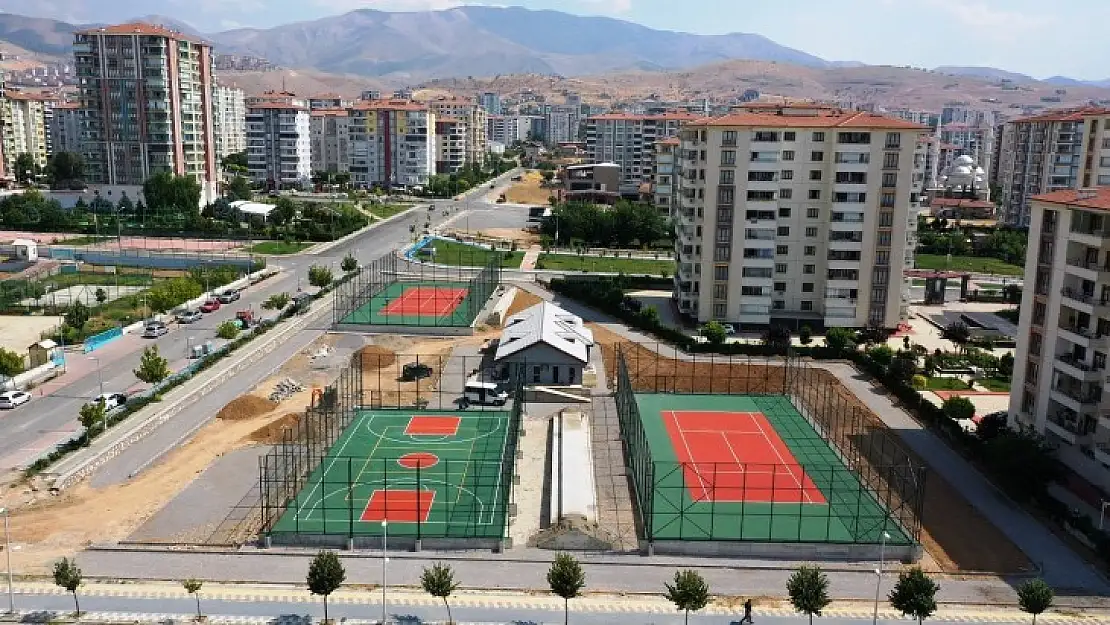 Yeşilyurt'ta Gençlere 25 Milyon TL.'lik Spor Yatırımı