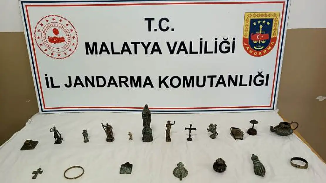 Yeşilyurt'ta Jandarma'dan Tarihi Eser Operasyonu