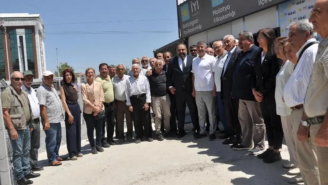 Yıldız: Bu Tiyatroyu Daha Önce İzledik