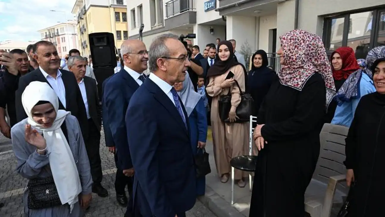 5 Etap Toki Konutlarında Anahtar Sevinci