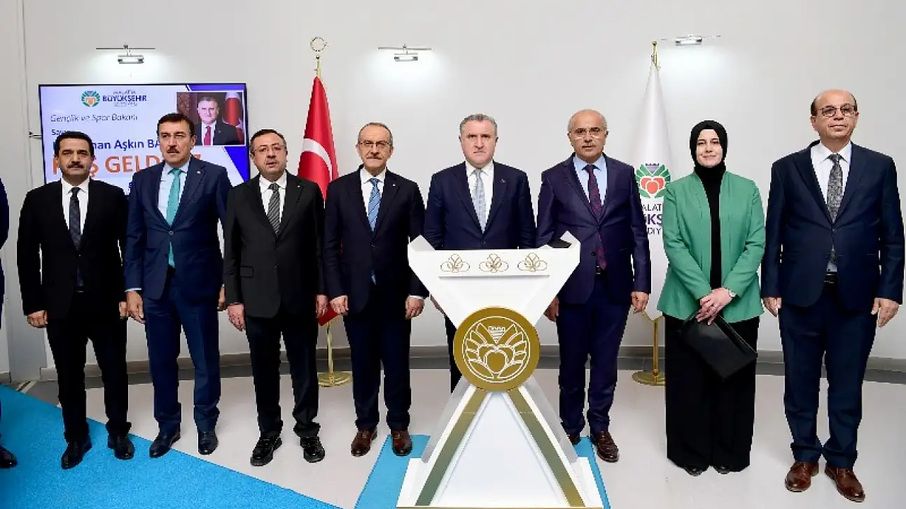 Bakan Bak'tan Büyükşehir Belediyesi'ne Ziyaret