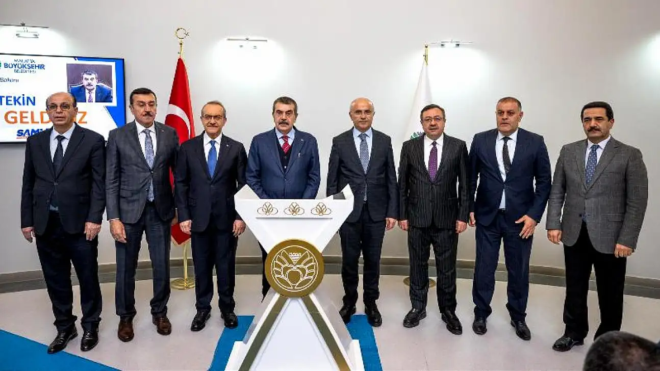 Bakan Tekin'den Başkan Sami Er'e Ziyaret