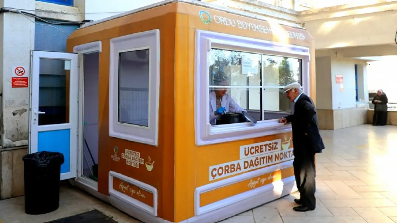 Hastanelerde Ücretsiz Sıcak Çorba İkramı