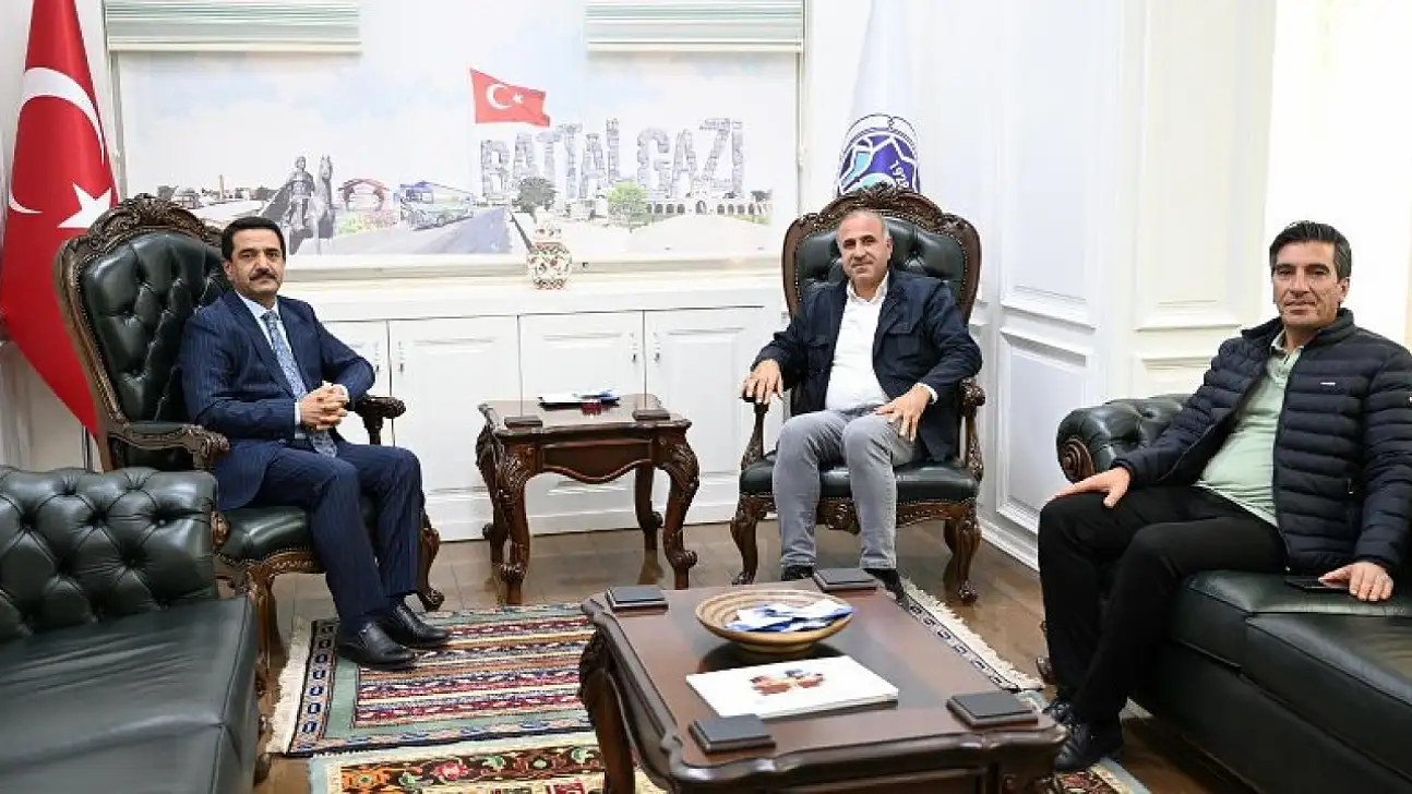 PÜRDEF Genel Bşk. Dursun'dan Battalgazi Belediye Başkanı Taşkın'a Ziyaret
