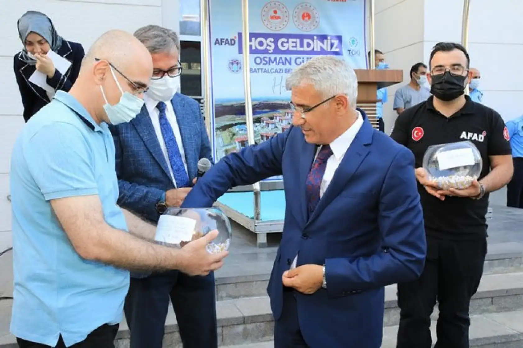 Gelincik Tepesi 678 Konutun Anahtar Teslim Töreni Düzenlendi