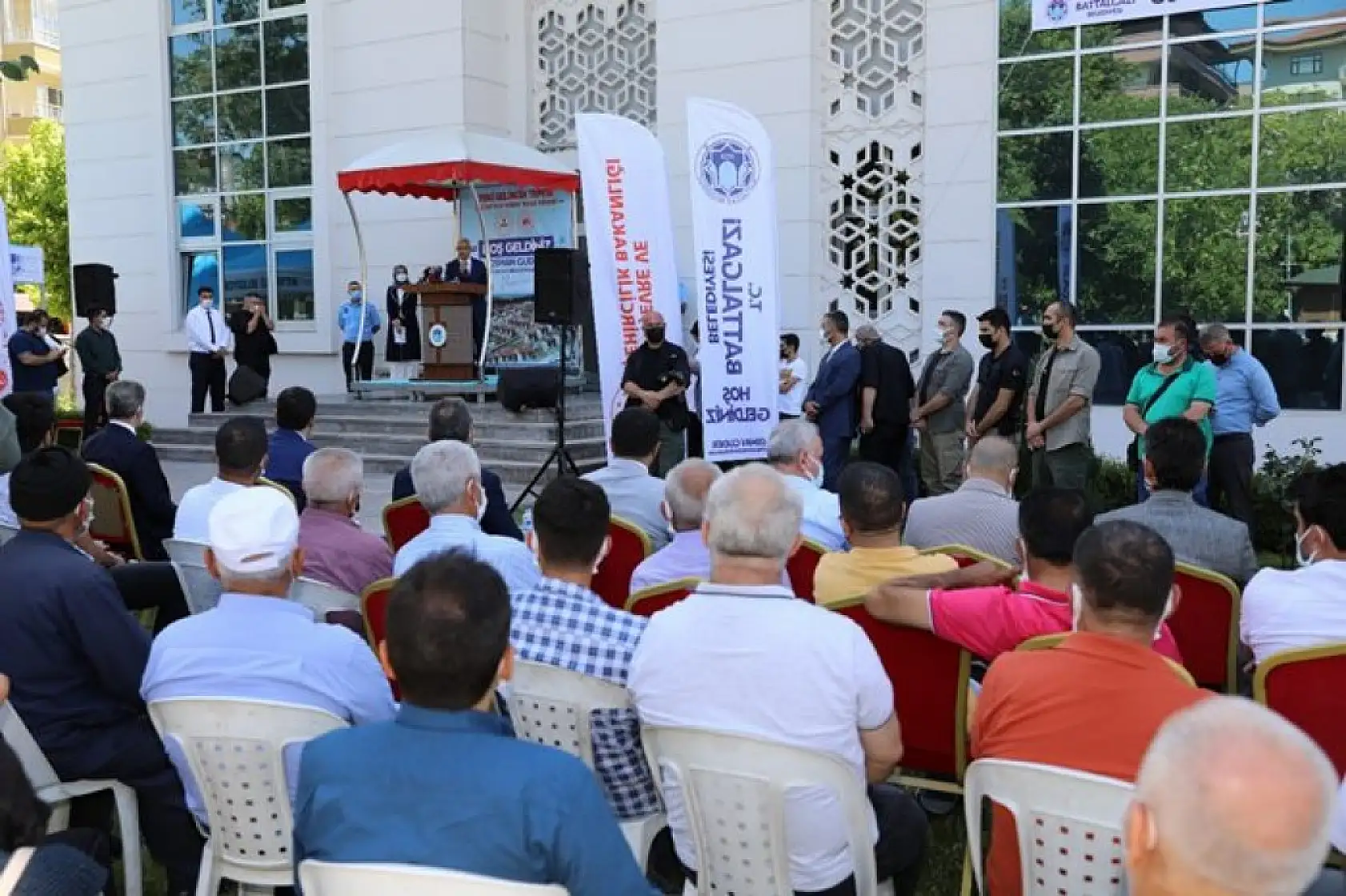 Gelincik Tepesi 678 Konutun Anahtar Teslim Töreni Düzenlendi