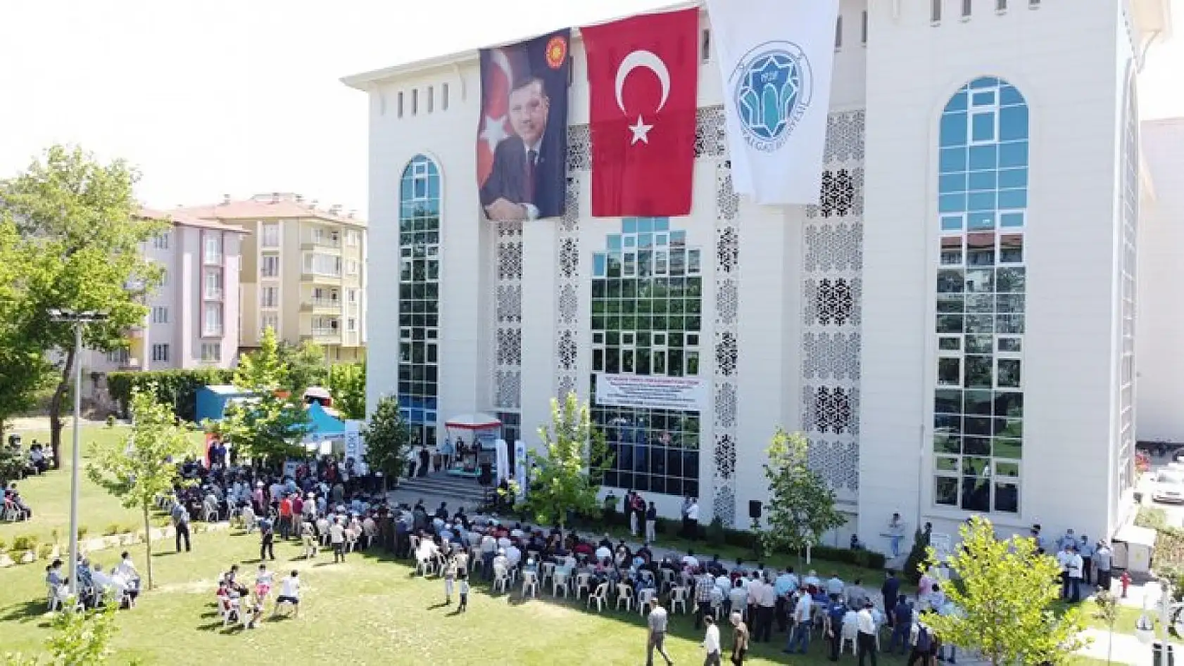 Gelincik Tepesi 678 Konutun Anahtar Teslim Töreni Düzenlendi