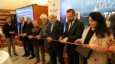 'Bir Kent, Bir Tarih, Bir Kadraj' Fotoğraf Sergisi Tahtalı Hamam Müzesi'nde Açıldı