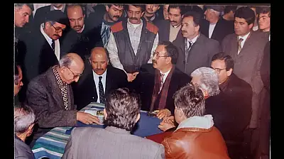 Bu Resimde Kimler Vardı Kimler…