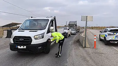 Trafik Ekiplerinden Kış Lastiği Denetimi