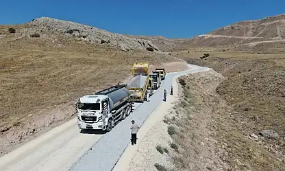 Büyükşehir'den Uzunhasan Mahallesi'ne Güvenli, Modern Yol
