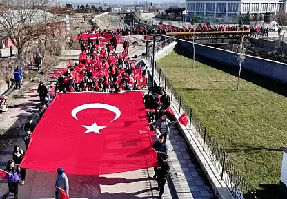 Yeşilyurt Belediyesinden Türk Bayraklarıyla Görsel Şölen