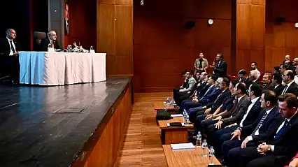 Vali Yavuz Başkanlığında İl Hayvanları Kurulu Toplantısı
