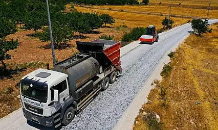Akçadağ ve Doğanşehir İlçesinde Büyükşehirden Yol Yapımı