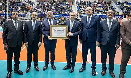 Bakan Bak'a Fahri Hemşerilik Beratı