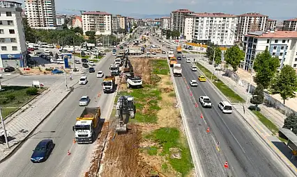 Başkan Er Çöşnük Kavşağı'nda Trafik Yükünü Hafifletiyoruz