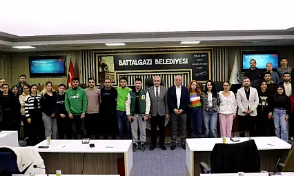 Battalgazi'de Gençlik Çalışmaları Öğrencilerle İstişare Edildi