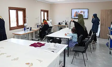 Gelinciktepe Kadın Yaşam Merkezi'nde Dikiş Nakış Kursu