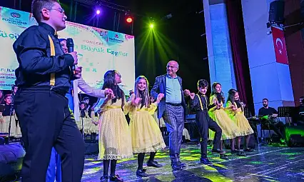 Küçük Kalplerden Büyük Ezgiler