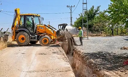 Özal Mahallesinde İçme Suyu Hattının 2 Km Yapıldı