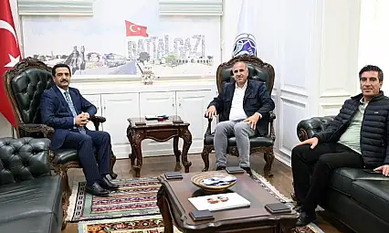 PÜRDEF Genel Bşk. Dursun'dan Battalgazi Belediye Başkanı Taşkın'a Ziyaret