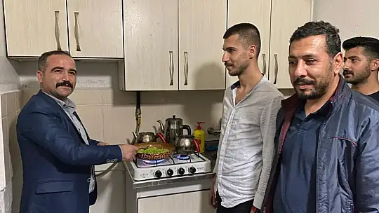 Milliyetçi Hareket Partisinden Gençlerle Sahur Programı