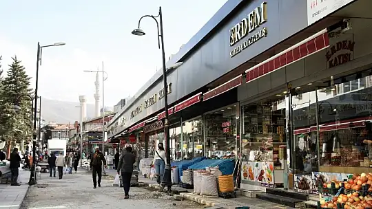Prestij Sokaktaki Çalışmalara Esnaf Teşekkürü