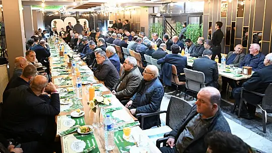 Yeşilyurt Şoförler ve Minibüsçüler Esnaf Odasından Başkan Gürkan'a Destek Toplantısı