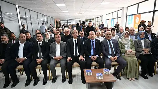 Başkan Geçit' Çilesiz Kütüphanesi Yeşilyurt'a Hayırlı Olsun'