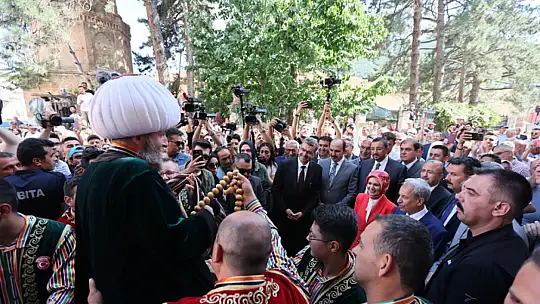 Bakan Göktaş Göle Maya Çaldı