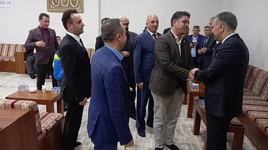 Malatyalı Muhtarlar ve AKCADAĞDER'den Vali Çuhadar'a Taziye Ziyareti