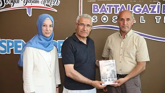 Başkan Güder'den Örnek Babalar Günü Buluşması