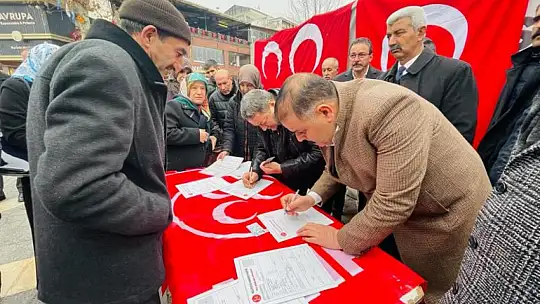 MHP Malatya İl Başkanlığından Yeni Üye Kayıt Standı