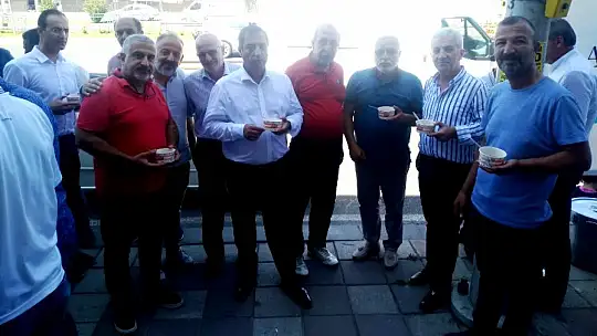İşadamı Akif Baştürk'ün Aşure İkramına Yoğun ilgi
