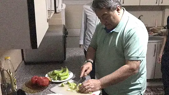 Milliyetçi Hareket Partisinden Gençlerle Sahur Programı