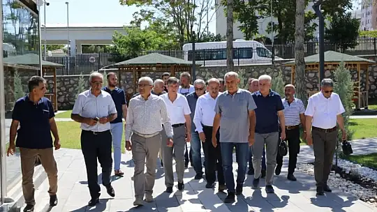 Başkan Güder, Veteriner Hekimlerle İstişare Toplantısı Gerçekleştirdi