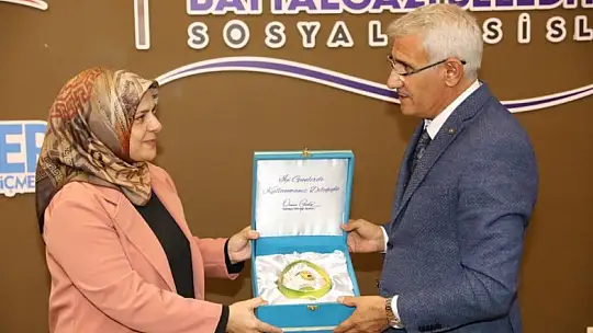 Başkan Güder'den 24 Kasım Öğretmenler Gününe Özel Kutlama