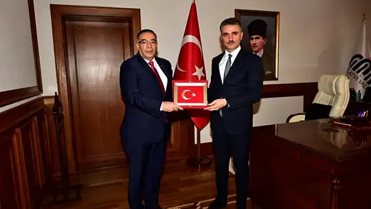 Türkiye Kamu-Sen Malatya İl Temsilciliğinden Vali Baruş'a Ziyaret