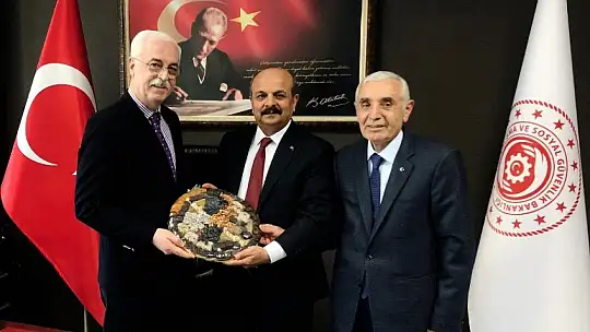 Başkan Evren'den Genel Müdür Fırat'a 'Ahilik' Kalemi