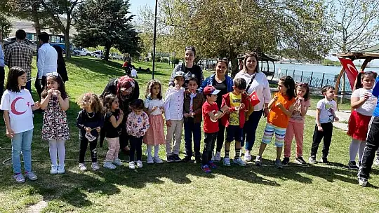 İyi Parti Yeşilyurt İlçe'den 23 Nisan Etkinliği