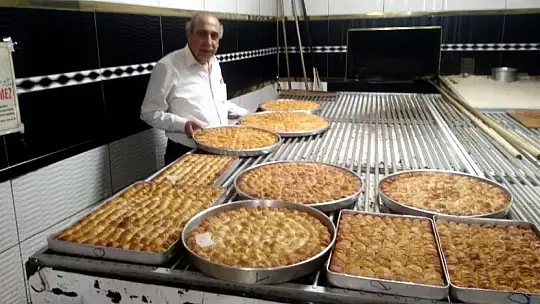 Fırınlarda Tatlı Mesaisi