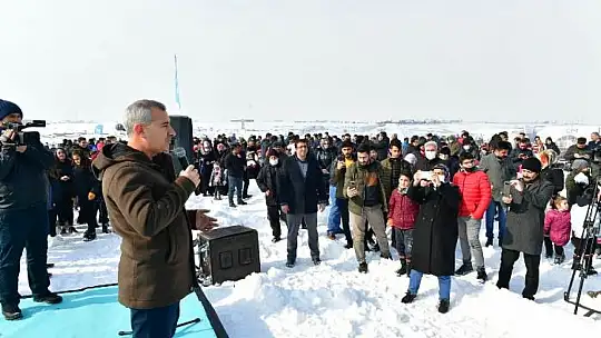 Yeşilyurt Belediyesinin 'Karda Doğa Yürüyüşü' Etkinliğine Yoğun İlgi