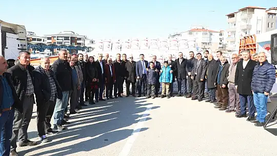 Çiftçilere Gacer Tohumu Desteği