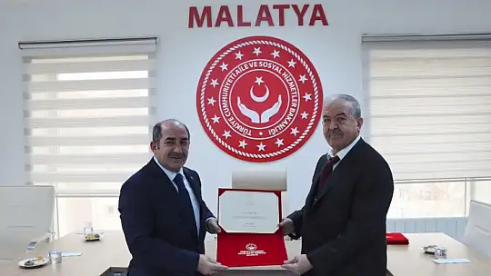 Emekli Olan Personellere Teşekkür Beratı