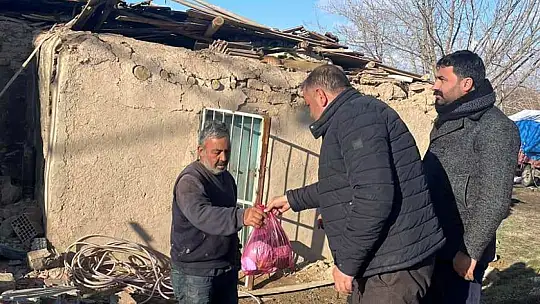 MHP Teşkilatları Depremzedelerin Yaralarını Sarıyor
