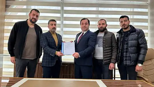 İş İnsanı Şahin Karaaslan Ak Parti'den Milletvekilliği Aday Adaylığı Başvurusunu Yaptı